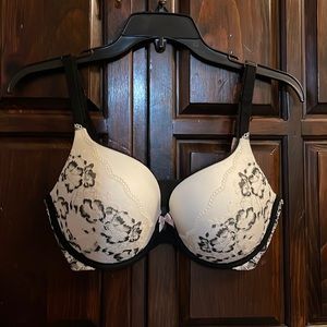 Victoria’s Secret 32DDD Body by Victoria Perfect Shape